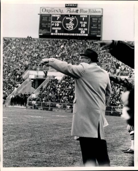 1966-67 Vince Lomabardi Green Bay Packers Original 8" x 10" Photos - Lot of 6