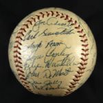 1957 Milwaukee Braves Team Signed ONL (Giles) Baseball World Series Champs w/29 Sigs. Incl. Aaron Mathews Spahn Hazle - JSA 