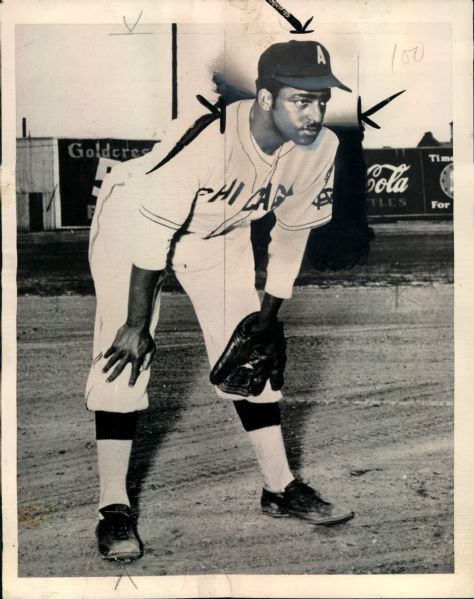 1949 James Pendleton Chicago American Giants Negro Leagues Rare "TSN Collection Archives" Original 7" x 9" Photo (Sporting News Collection Hologram/MEARS LOA)