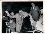 1954 Joe DiMaggio & Marilyn Monroe "Boston Herald Archives" Original 7" x 9" Photo (BH Archives Hologram/MEARS LOA)