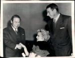 1954 Joe DiMaggio & Marilyn Monroe "Boston Herald Archives" Original 7" x 9" Photo (BH Archives Hologram/MEARS LOA)