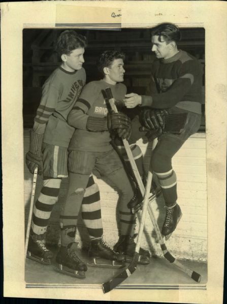 1932 Art & Steve Jerwa Ernie Lormier Puget Sound Hockey League Original 7.5" x 10" Photo (MEARS LOA)