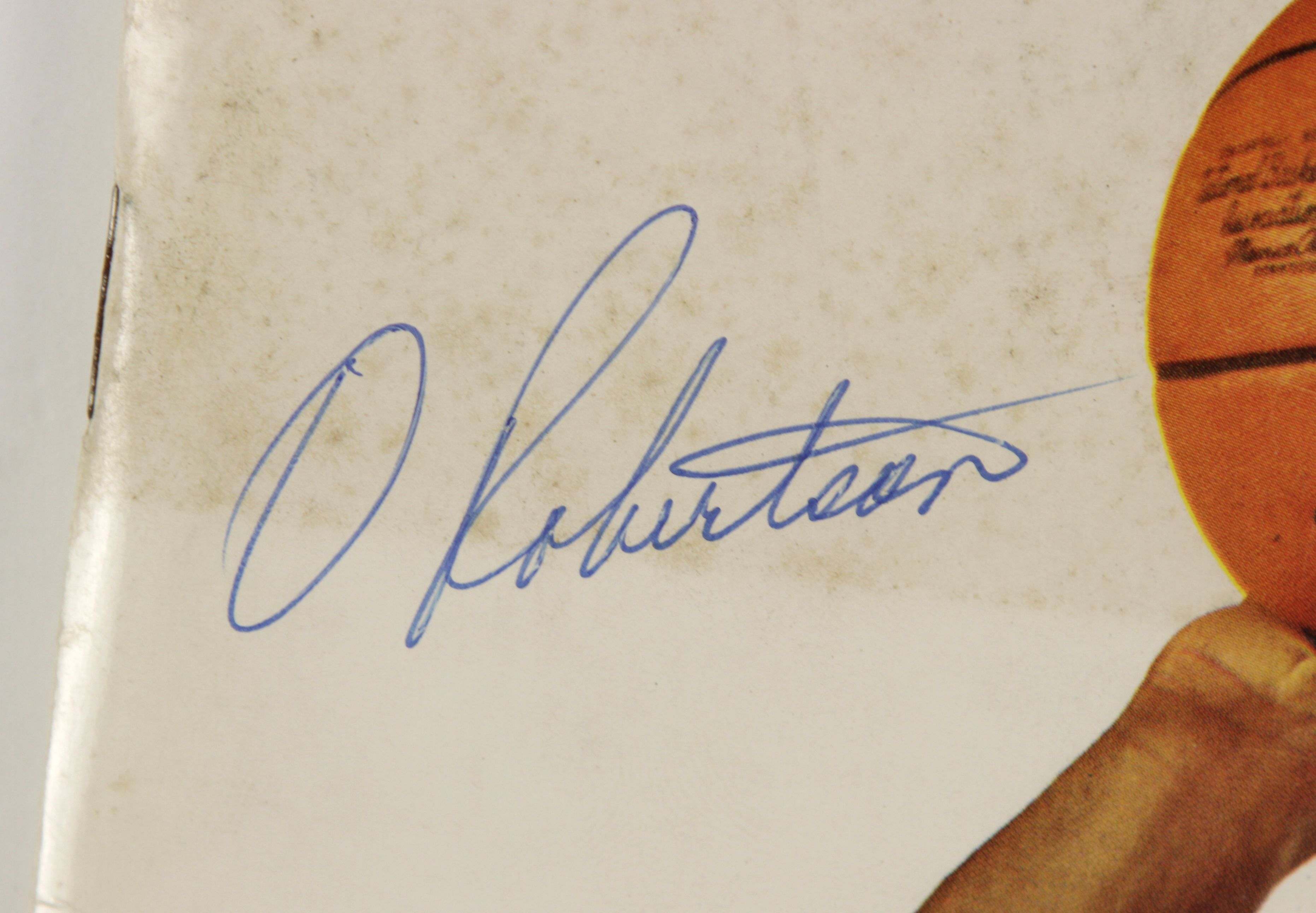 Oscar Robertson Cincinnati Royals FULL Autograph Signed 8x10
