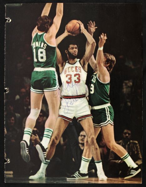 1970s Kareem Abdul Jabbar Milwaukee Bucks Signed Magazine Photo - JSA 