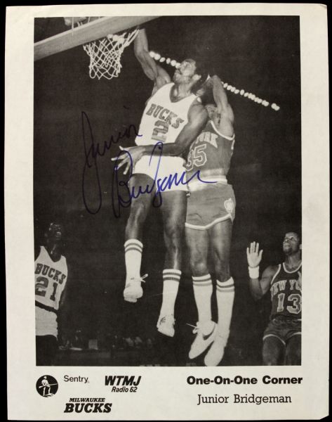 1980s Milwaukee Bucks Signed 8" x 10" Photo (Lot of 7) MEARS LOA 