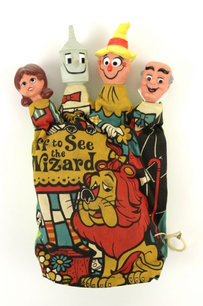 1967 The Wizard of Oz Mattel Off to See The Wizard Talking Toy Pull String Works 