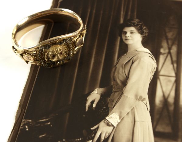 1920 Bracelet Matched With Wedding Day Photo 