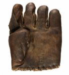 1922-25 D&M G55 Model Baseball Glove w / 1” web (MEARS LOA)
