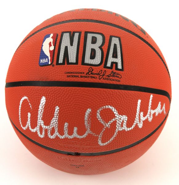 1980s Kareem Abdul Jabbar Los Angeles Lakers Milwaukee Bucks Signed Basketball - JSA 