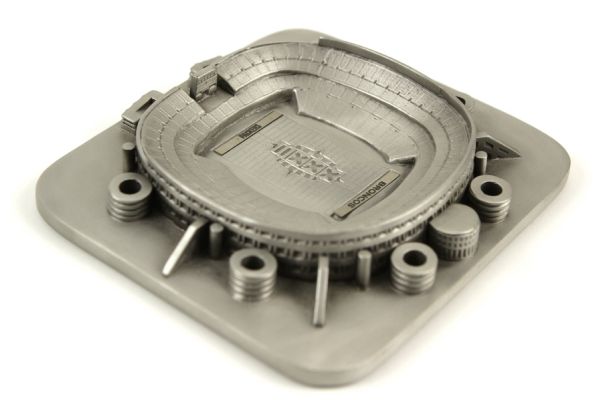 1998 Green Bay Packers vs. Denver Broncos Super Bowl XXXII Stadiums of the Super Bowl  Qualcomm Stadium Pewter Model 71/106