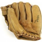 1958-63 Mickey Mantle New York Yankees MM9 Triple Crown Signature Store Model Glove (NR MT Condition) MEARS LOA