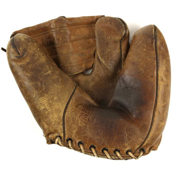 1940s Joe DiMaggio New York Yankees Block Letter 3-finger Store Model Glove (MEARS LOA)