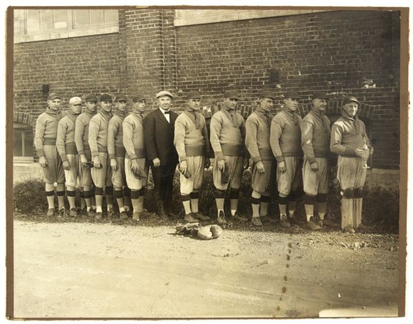 1922 Unidentified New York College Champion Baseball Team 8" x 10" Cabinet Type 1 Original Photo on Mount - William J. Helmke Studios (MEARS LOA)