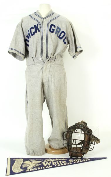 1940s-50s Flannel Baseball Uniform w/White Sox Penant & Vintage Catchers Mask 