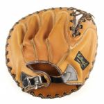 1920-30s Gem Mint Reach Buckle Back Crescent Pad Softball Catcher’s Mitt (MEARS LOA)