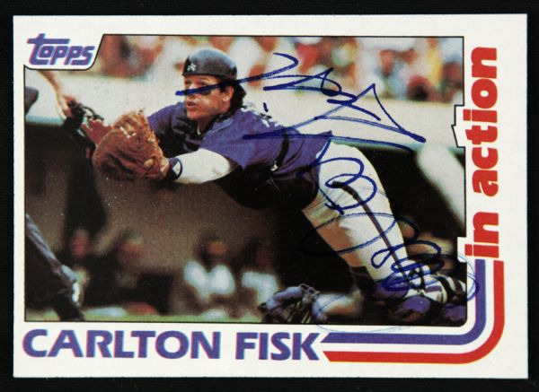 1982 Topps Carlton Fisk Chicago White Sox Signed Card (JSA) 