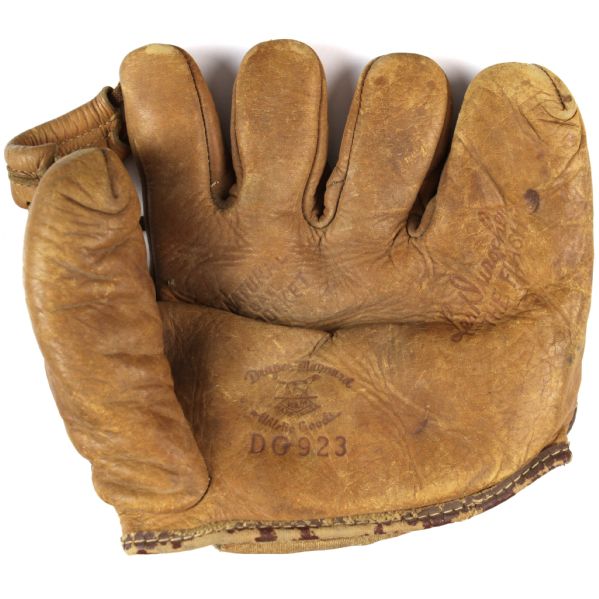 1930s Leo Durocher Draper Maynard DG923 Store Model Player Endorsed Glove
