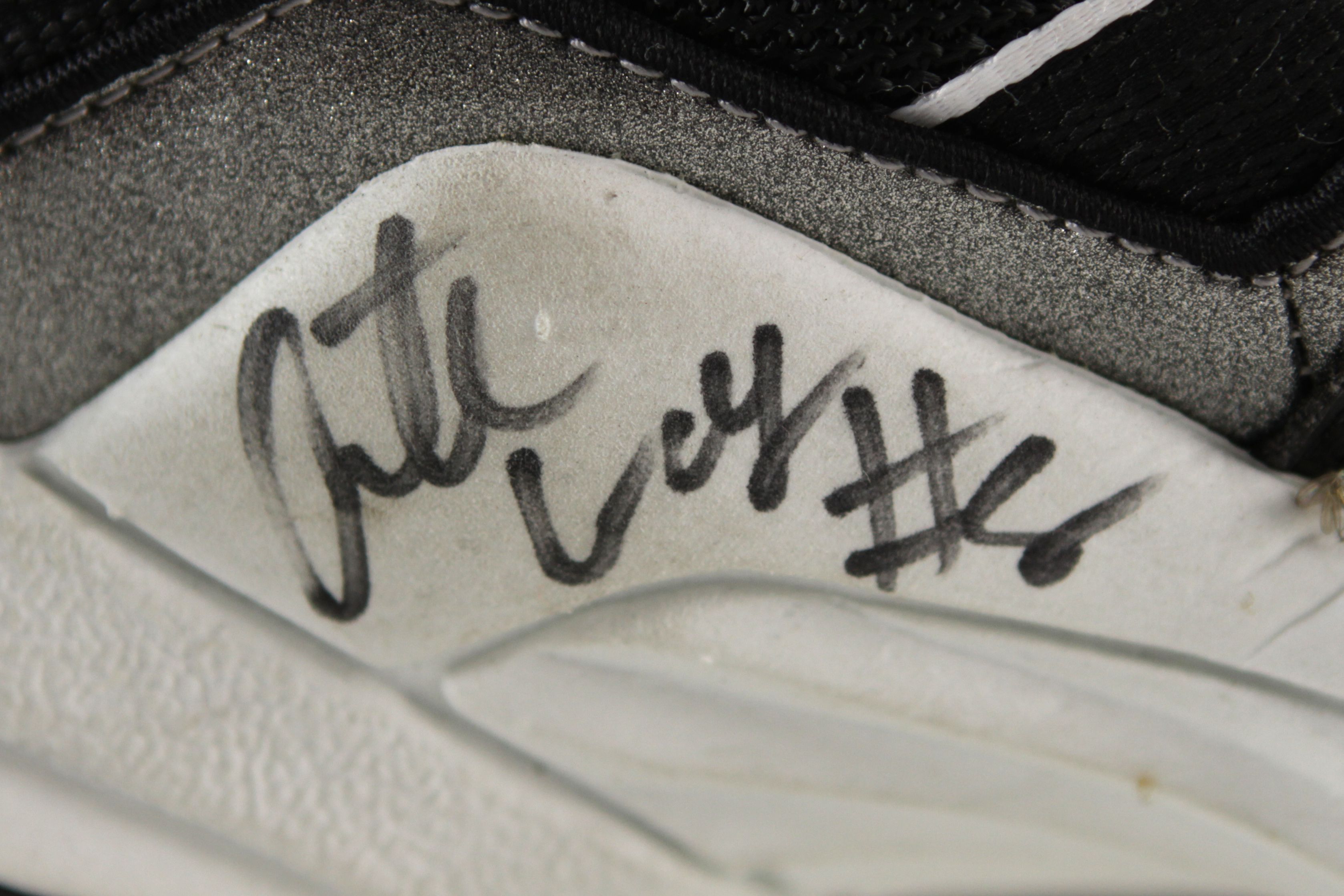 Lot Detail - 1996 Antoine Walker Boston Celtics Signed Game Worn Adidas  Shoes Rookie Year - MEARS LOA/JSA (Ed Borash Collection)