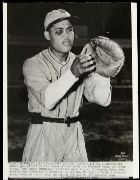 1937 Joe Louis Negro League Bombers Original 8" x 10.5" Photo 