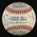 1990 Milwaukee Brewers Team Signed OAL Brown Baseball w/ 26 Signatures Including Robin Yount, Paul Molitor, Teddy Higuera & More (JSA)