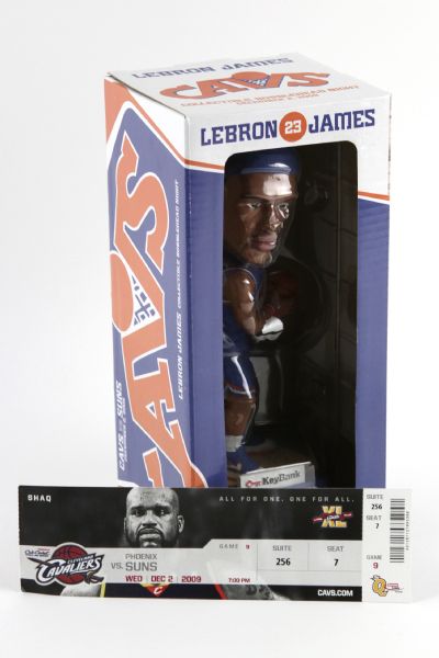 2009 LeBron James Cleveland Cavaliers Bobblehead w/ Original Box and Ticket