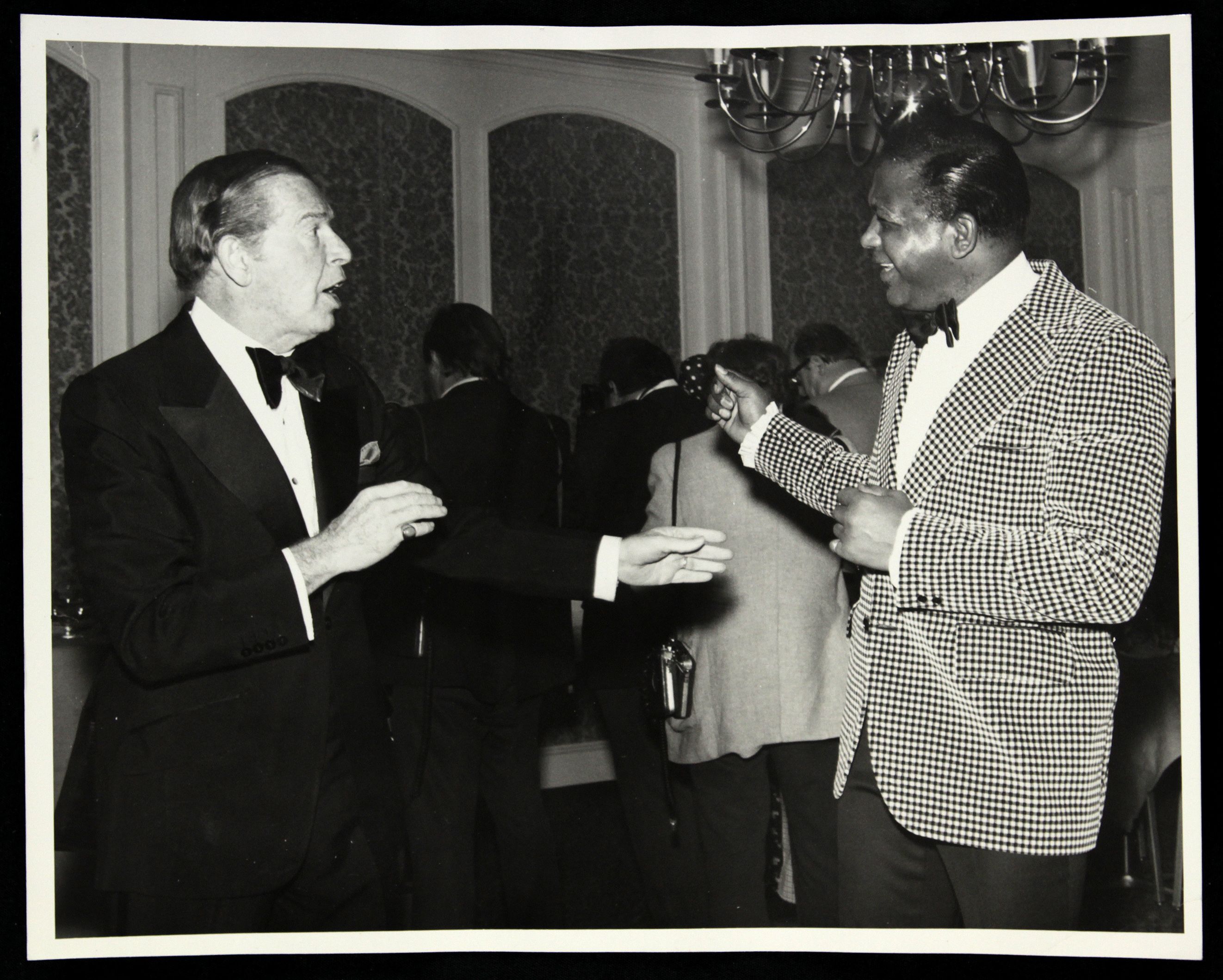 Lot Detail - 1940's-80's Sugar Ray Robinson Middleweight Lot Detail - 1940's-80's Sugar Ray Robinson Middleweight