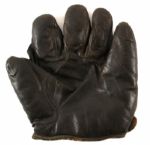 1900's circa Full Web Fielder's Glove