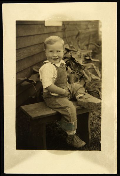 1927-29 Duke Snider Toddler in the Garden 4" x 6" Original Photograph from Snider Family Photo Album (MEARS LOA)