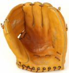 1960s Mickey Mantle New York Yankees Rawlings MM6 "The Comet" Store Model Fielders Mitt