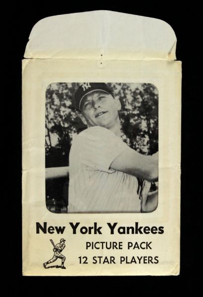 1960s New York Yankees Picture Pack 5 x 7 B/W Complete 12 Card Baseball Card Set Mantle Maris Berra Ford