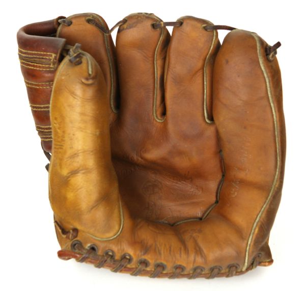 1960s Mickey Mantle New York Yankees Rawlings MM4 Store Model Fielders Mitt