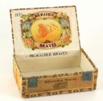 1953-59 Rare Milwaukee Braves Cigar Box 3 1/2" x 5 1/2" x 8 1/2"