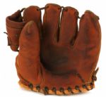 1940s Enos Slaughter St. Louis Cardinals Dubow Player Endorsed Store Model Fielders Mitt