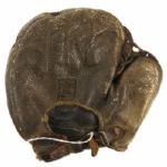 1900-1910 circa Reach Adult Buckle Back Base Mitt Glove (MEARS LOA)