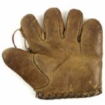 1928-30 Carl Hubbell New York Giants Rawhide Tunnel Web Signature Store Model Glove (MEARS LOA)