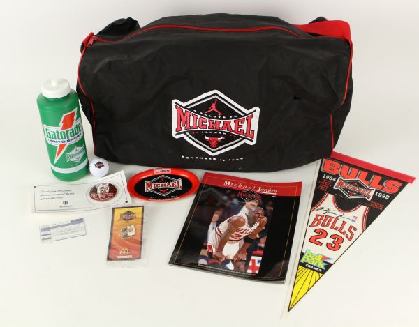 1993-94 Michael Jordan Chicago Bulls Memorabilia Collection - Lot of 9