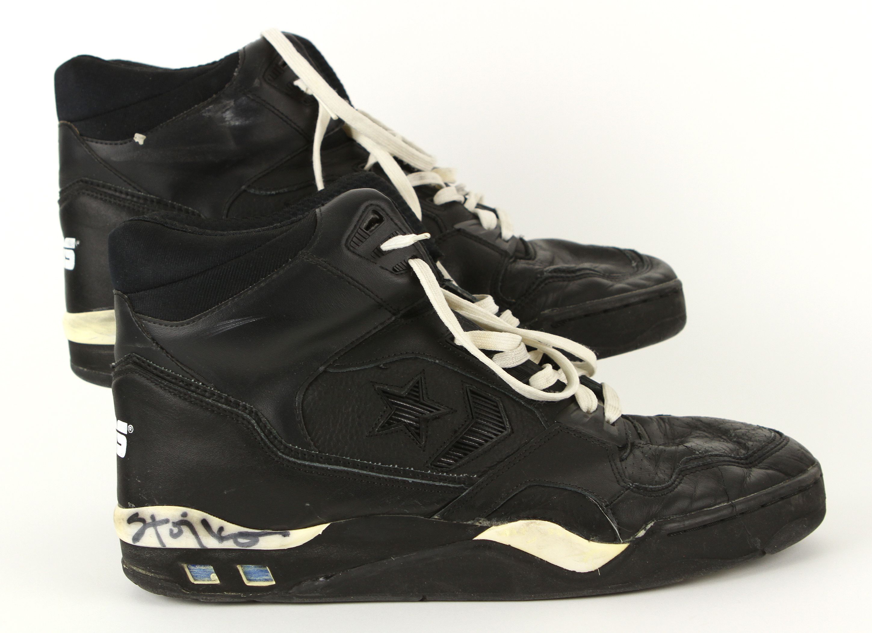 Lot Detail - 1990-92 Stojko Vrankovic Boston Celtics Signed Game Worn Converse  Shoes (MEARS LOA / JSA)
