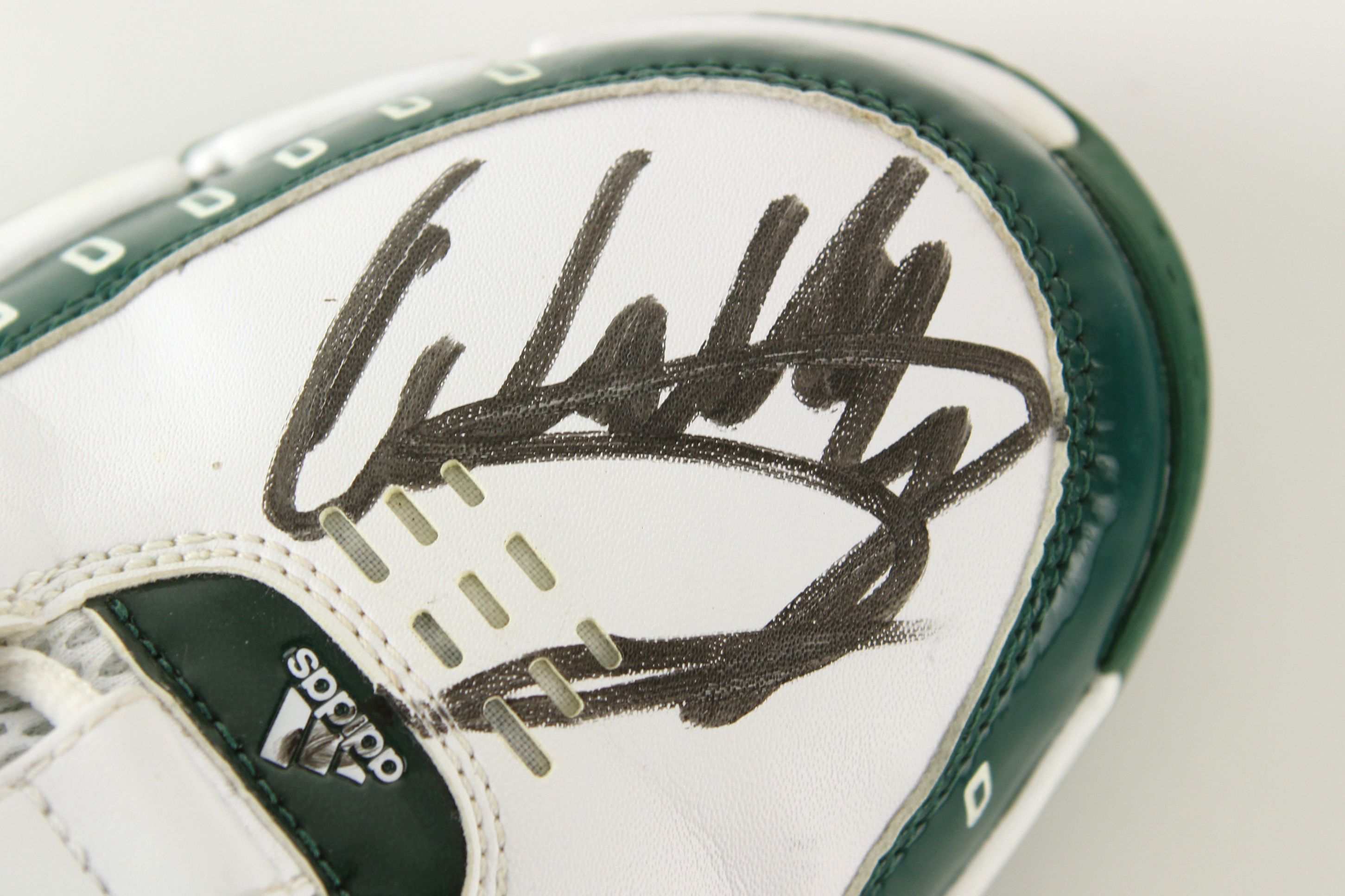 Lot Detail - 2006-07 Wally Szczerbiak Boston Celtics Signed Game Worn  Adidas Shoes (MEARS LOA / JSA)
