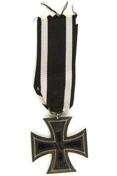 1914-1918 WW1 German IK 2nd Class / Iron Cross & Matching Medal