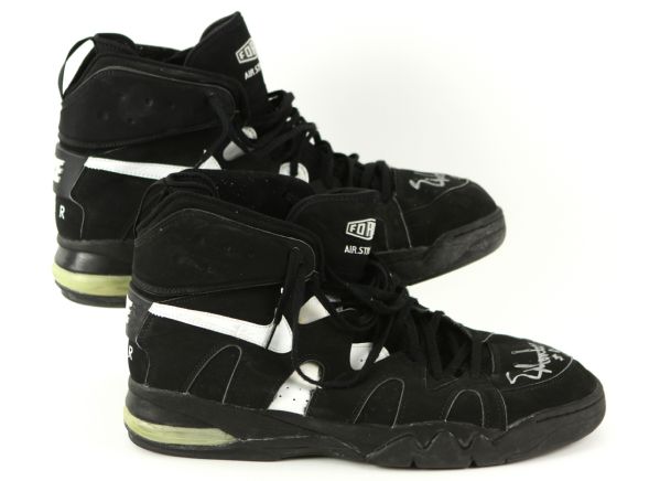 1995-96 Eric Montross Boston Celtics Signed Game Worn Nike Shoes (MEARS LOA/JSA)