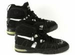 1995-96 Eric Montross Boston Celtics Signed Game Worn Nike Shoes (MEARS LOA/JSA)