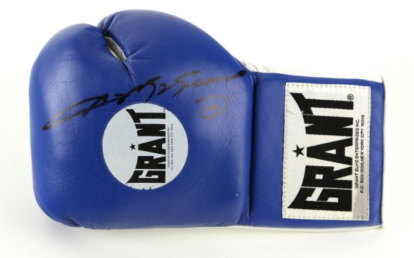 2000s Sugar Ray Leonard Multi-Division World Champion Boxer Signed Grant Elvis Boxing Glove (JSA)