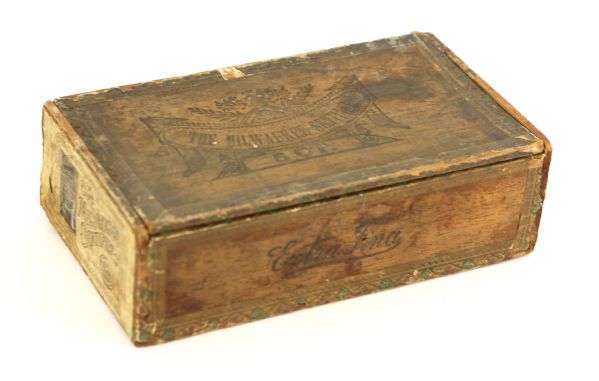 1900s circa Milwaukee Sentinel Five Cent Cigar Box 