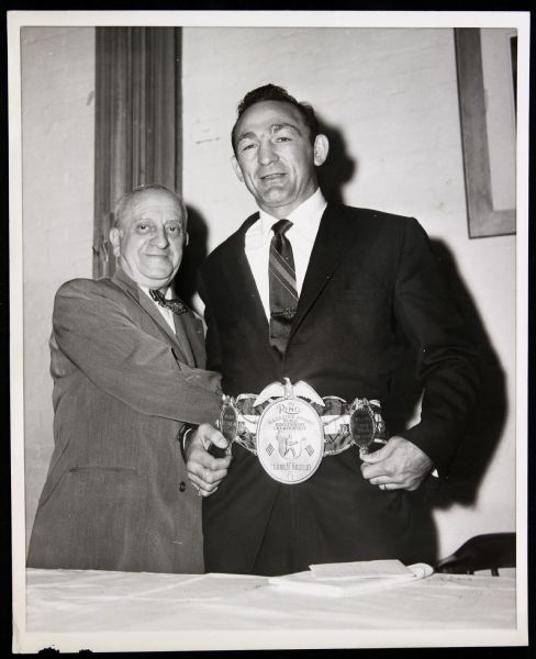 1957 Carmen Basilio 8" x 10" Ring Magazine Heavyweight Title B/W Photo 