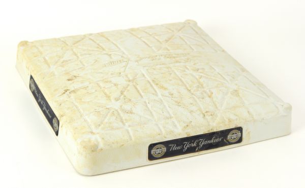 2009 New York Yankees Chicago White Sox Game Used Base Yankee Stadium (MLB/Steiner Holograms)