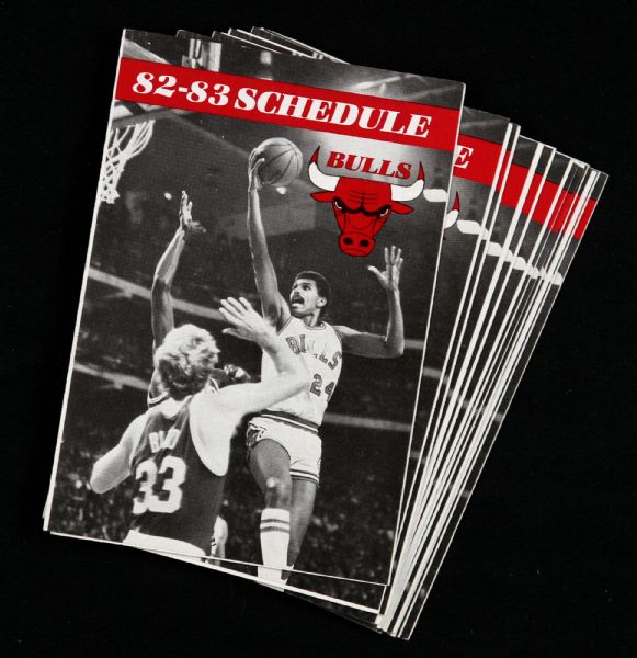 1982-83 Chicago Bulls Pocket Schedule Group (Lot of 13)  2 ¾” x4” in uncirculated