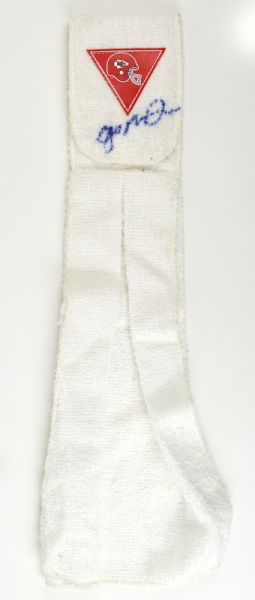 1993 Joe Montana Kansas City Chiefs Autographed Game Worn Towel (JSA / MEARS)