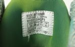 1991-92 Dale Ellis Milwaukee Bucks Signed Game Worn Nike Sneakers (MEARS LOA/JSA)