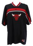2000-02 Ron Mercer Chicago Bulls Game Worn Shooting Shirt (MEARS LOA)