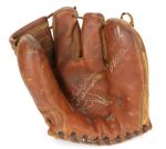 1947 circa Ted Williams Boston Red Sox Store Model Wilson Fieldmaster Ball Hawk Fielders Mitt